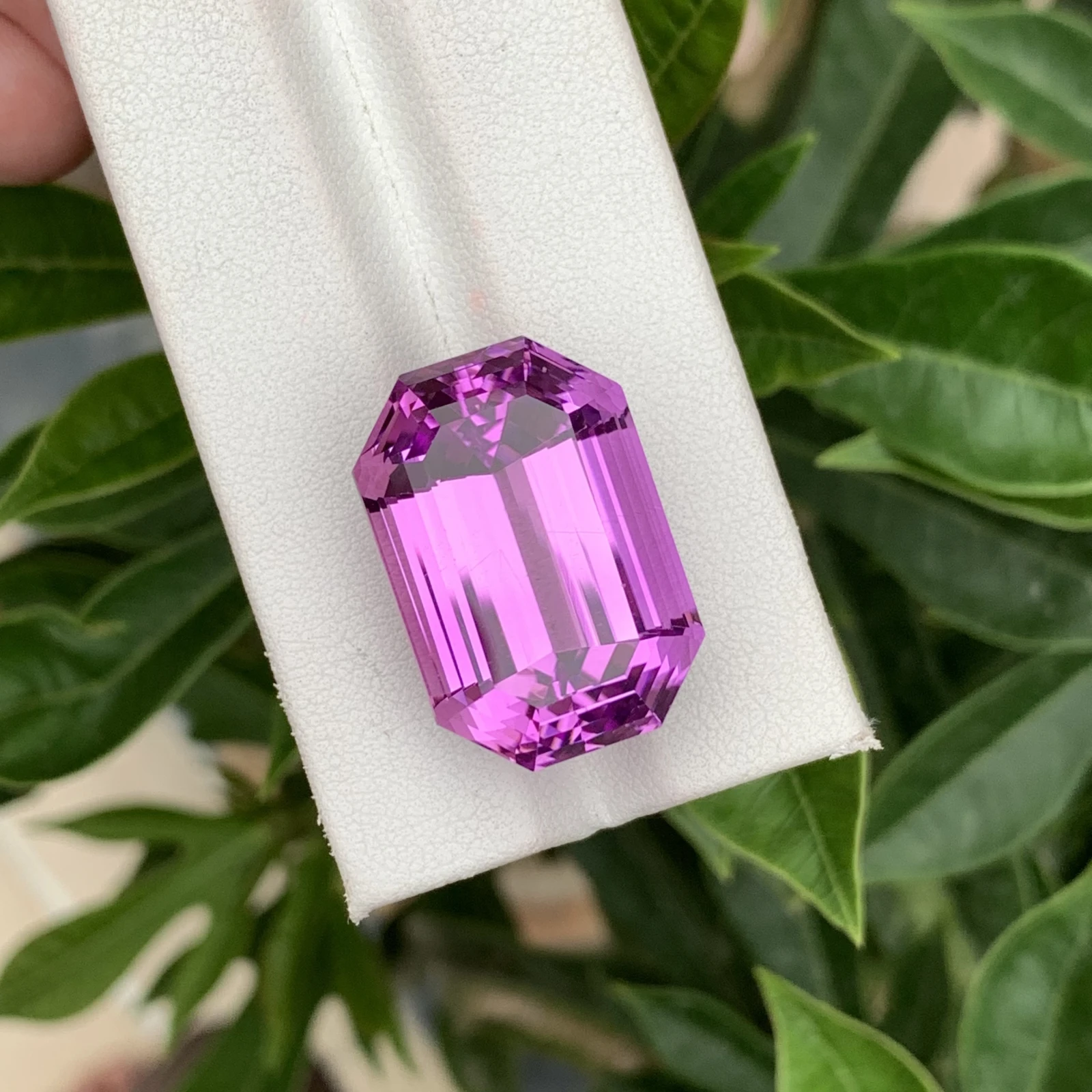 51.65 CT Natural Pinkish Purple Kunzite Octagonal Shape Loose Gemstone — view 4